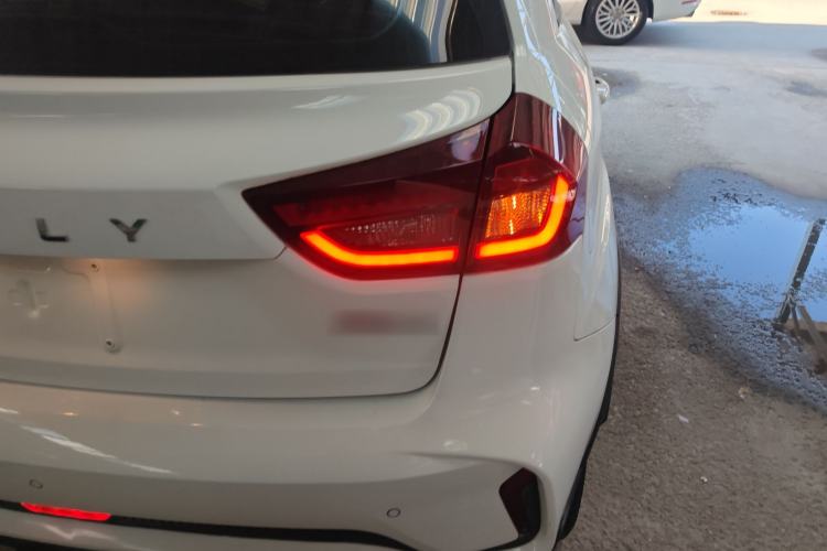 Used Geely Auto Vision X3 2021 PRO 1.5L Manual Elite Model Exterior 3