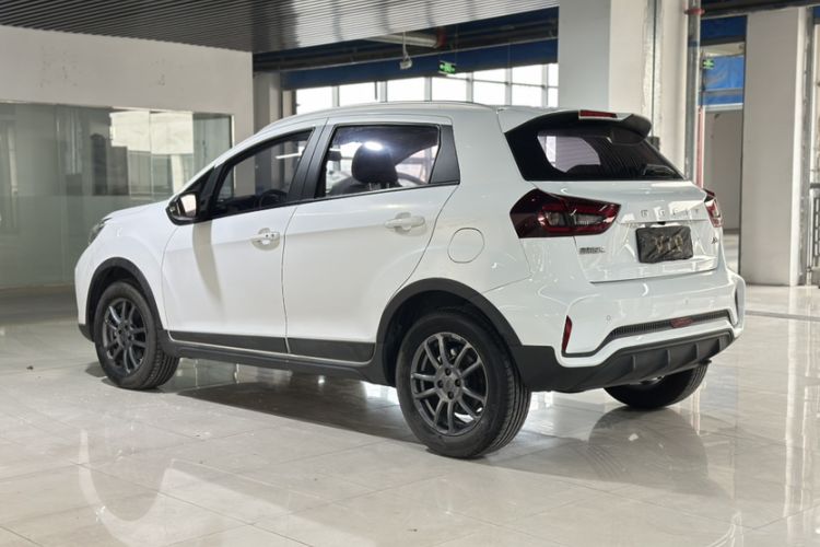 Used Geely Auto Vision X3 2021 PRO 1.5L CVT Deluxe Model Exterior 3