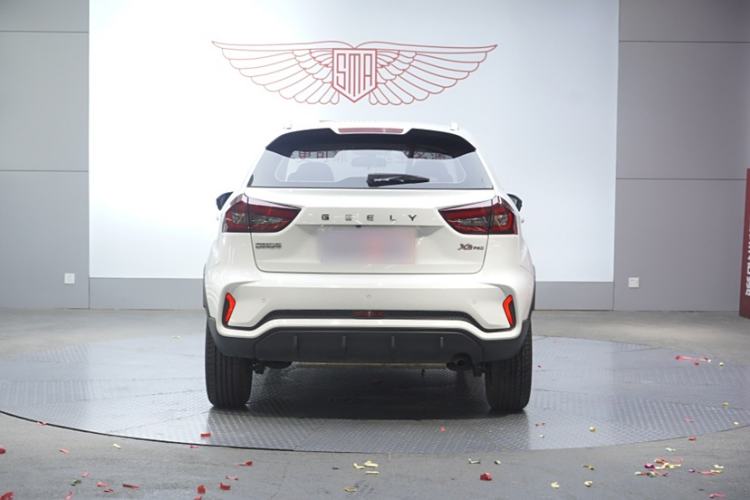 Used Geely Auto Vision X3 2021 PRO 1.5L CVT Deluxe Model Exterior 3