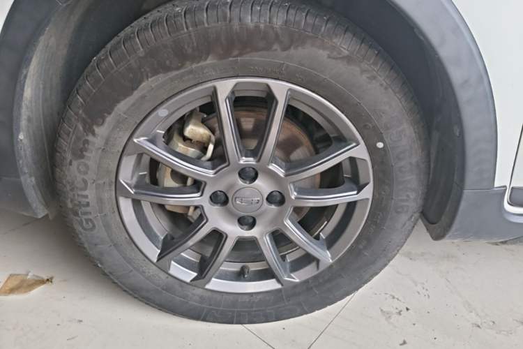 Used Geely Auto Vision X3 2021 PRO 1.5L CVT Deluxe Model Exterior 4