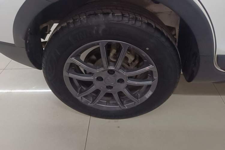Used Geely Auto Vision X3 2021 PRO 1.5L CVT Deluxe Model Exterior 5