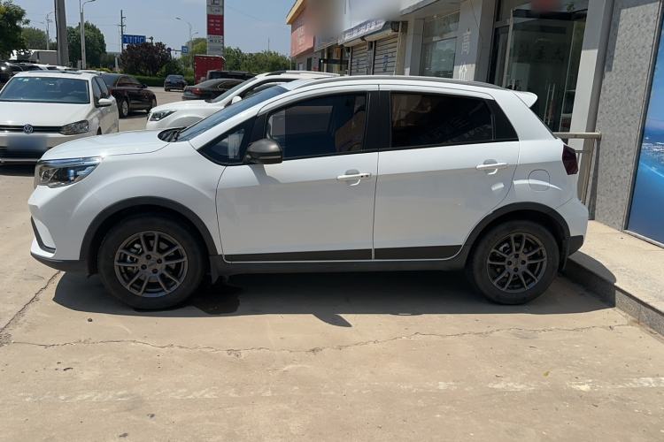 Used Geely Auto Vision X3 2021 PRO 1.5L CVT Deluxe Model Exterior 5