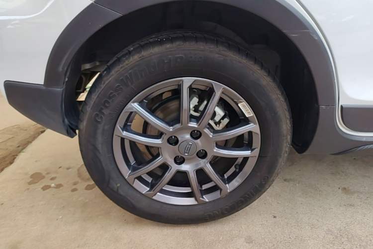 Used Geely Auto Vision X3 2021 PRO 1.5L CVT Deluxe Model Exterior 5