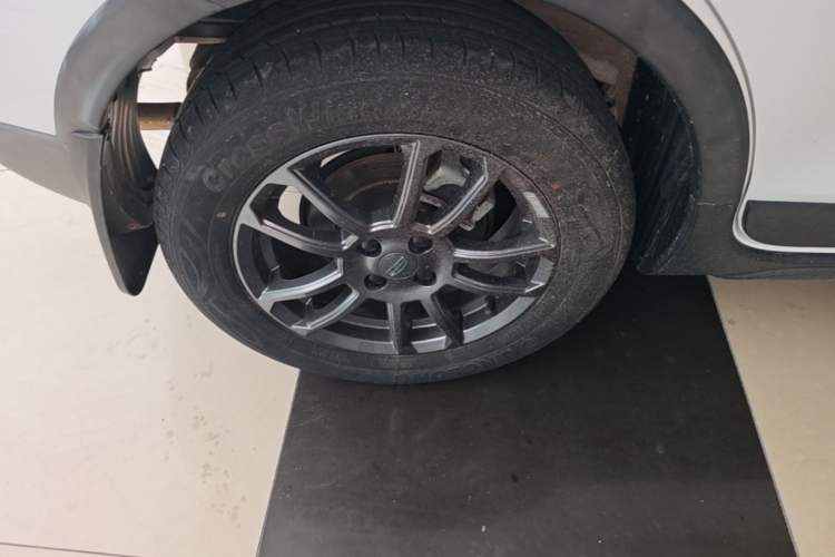 Used Geely Auto Vision X3 2021 PRO 1.5L Manual Elite Model Exterior 5
