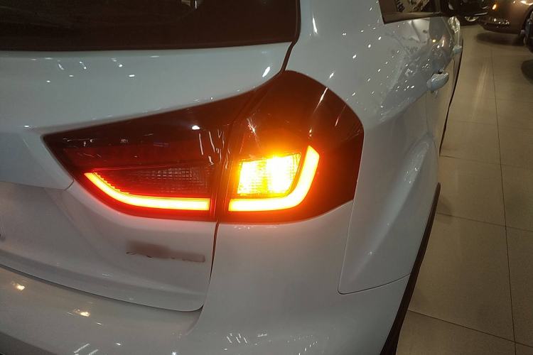Used Geely Auto Vision X3 2021 PRO 1.5L CVT Deluxe Model Exterior 6
