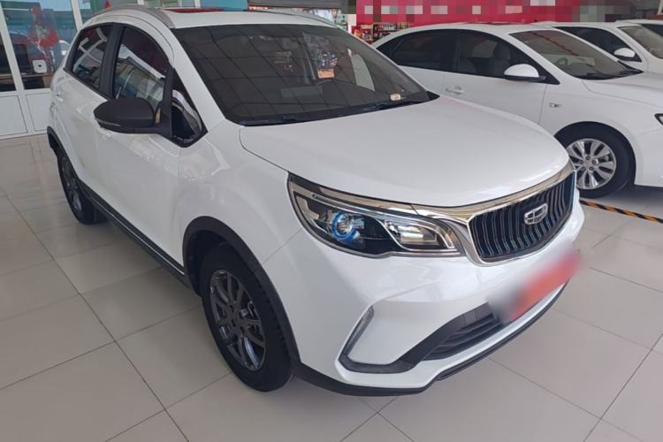 Used Geely Auto Vision X3 2021 PRO 1.5L CVT Deluxe Model Front Right 45 Deg