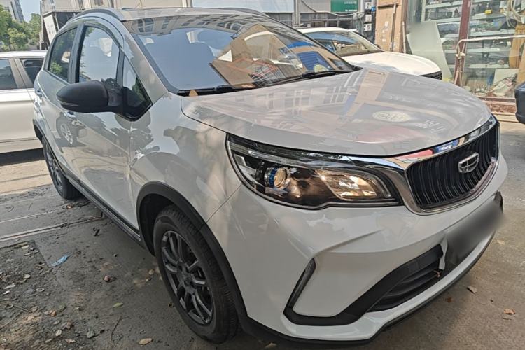 Used Geely Auto Vision X3 2021 PRO 1.5L CVT Deluxe Model Front Right 45 Deg