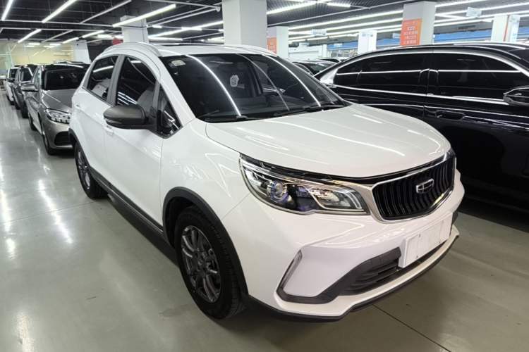 Used Geely Auto Vision X3 2021 PRO 1.5L CVT Deluxe Model Front Right 45 Deg