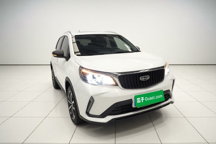 Used Geely Auto Vision X3 2021 PRO 1.5L CVT Deluxe Model Front Right 45 Deg