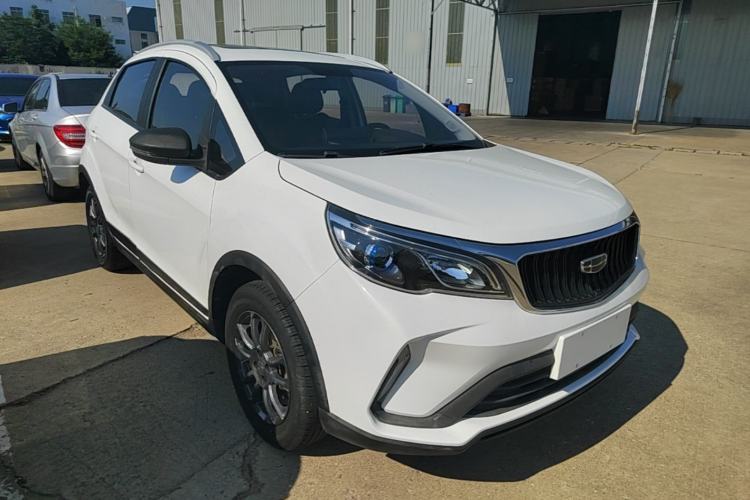 Used Geely Auto Vision X3 2021 PRO 1.5L CVT Deluxe Model Front Right 45 Deg