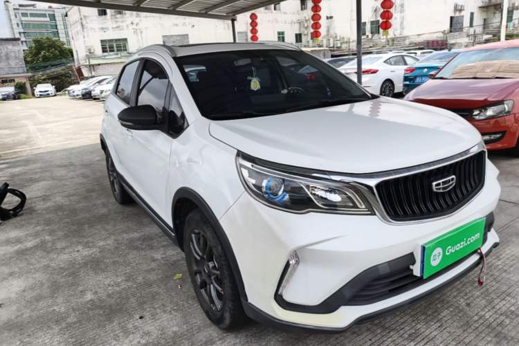 Used Geely Auto Vision X3 2021 PRO 1.5L CVT Deluxe Model Front Right 45 Deg