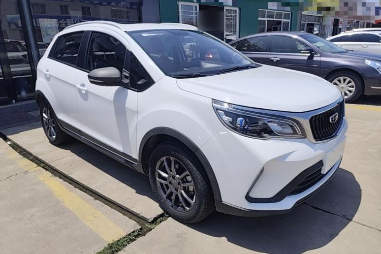 Used Geely Auto Vision X3 2021 PRO 1.5L CVT Deluxe Model Front Right 45 Deg
