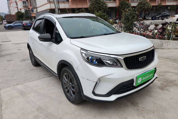 Used Geely Auto Vision X3 2021 PRO 1.5L CVT Deluxe Model Front Right 45 Deg
