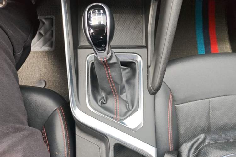 Used Geely Auto Vision X3 2021 PRO 1.5L Manual Elite Model Gear Lever