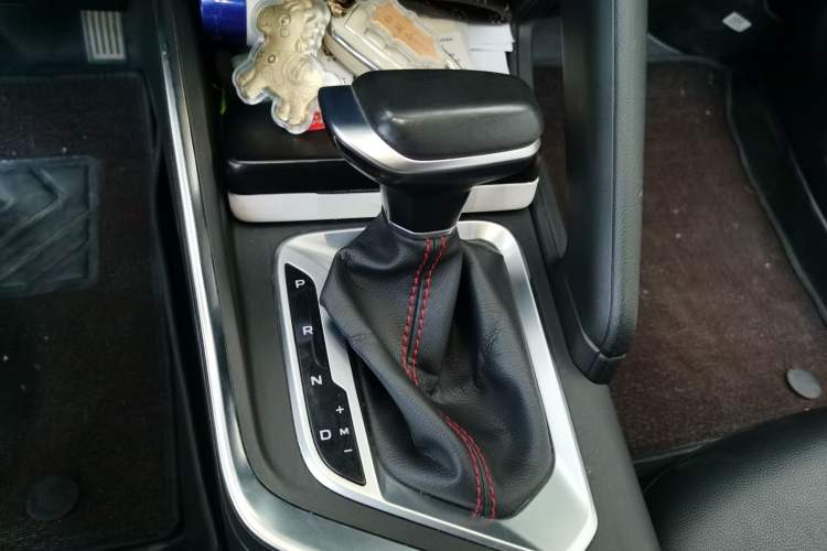 Used Geely Auto Vision X3 2021 PRO 1.5L CVT Deluxe Model Gear Lever