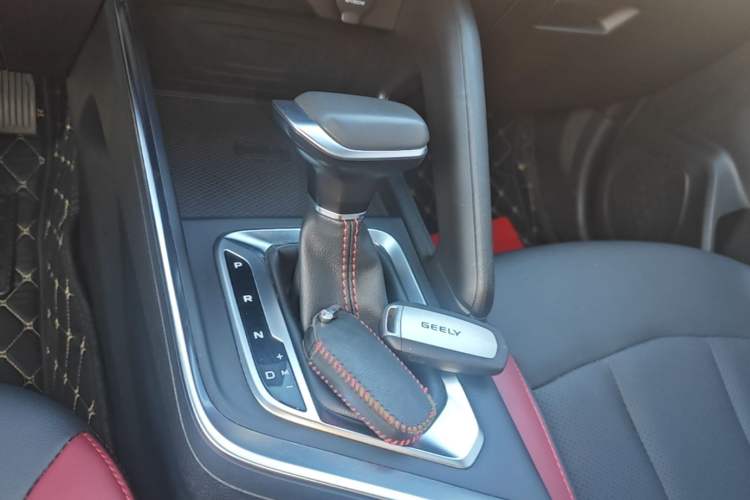 Used Geely Auto Vision X3 2021 PRO 1.5L CVT Deluxe Model Gear Lever