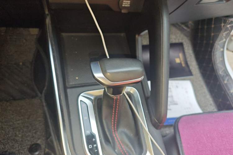 Used Geely Auto Vision X3 2021 PRO 1.5L CVT Deluxe Model Gear Lever