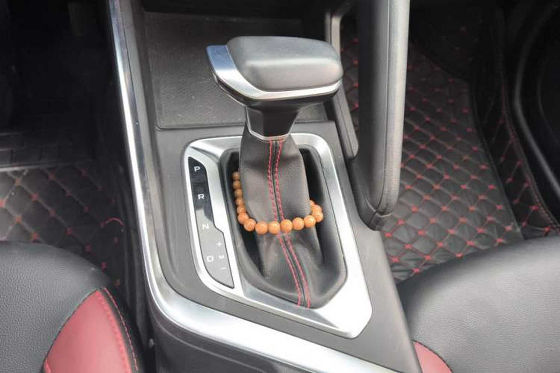 Used Geely Auto Vision X3 2021 PRO 1.5L CVT Deluxe Model Gear Lever