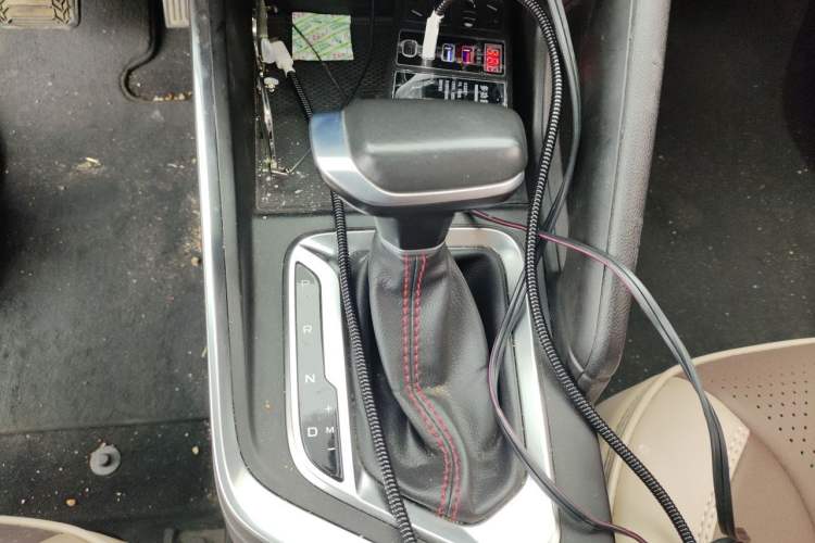 Used Geely Auto Vision X3 2021 PRO 1.5L CVT Deluxe Model Gear Lever
