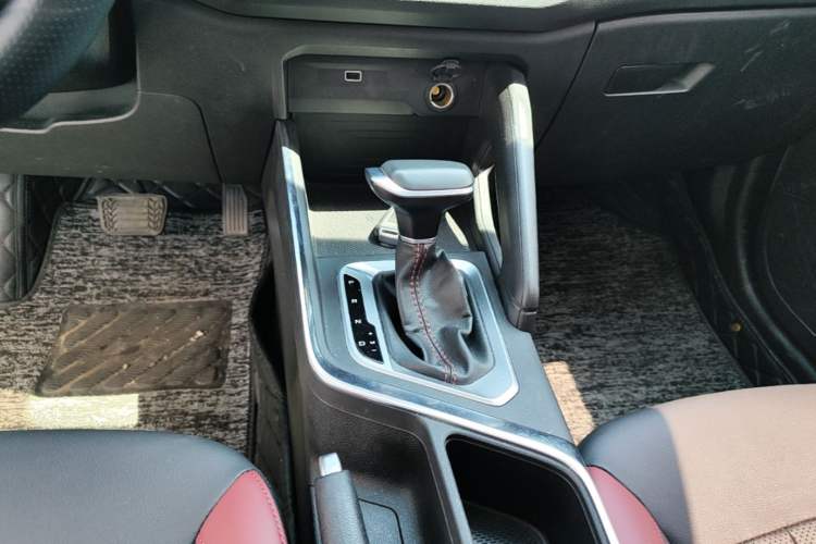 Used Geely Auto Vision X3 2021 PRO 1.5L CVT Deluxe Model Gear Lever