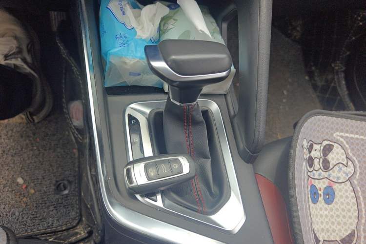 Used Geely Auto Vision X3 2021 PRO 1.5L CVT Deluxe Model Gear Lever