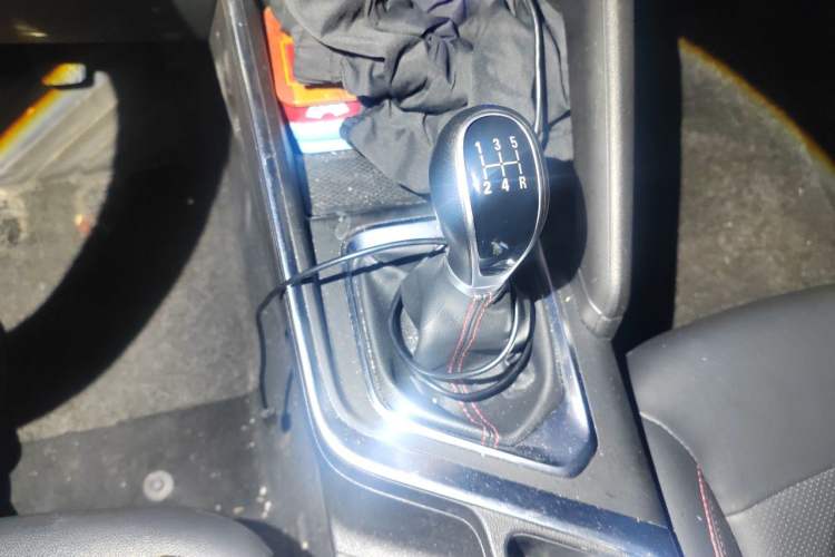 Used Geely Auto Vision X3 2021 PRO 1.5L Manual Elite Model Gear Lever