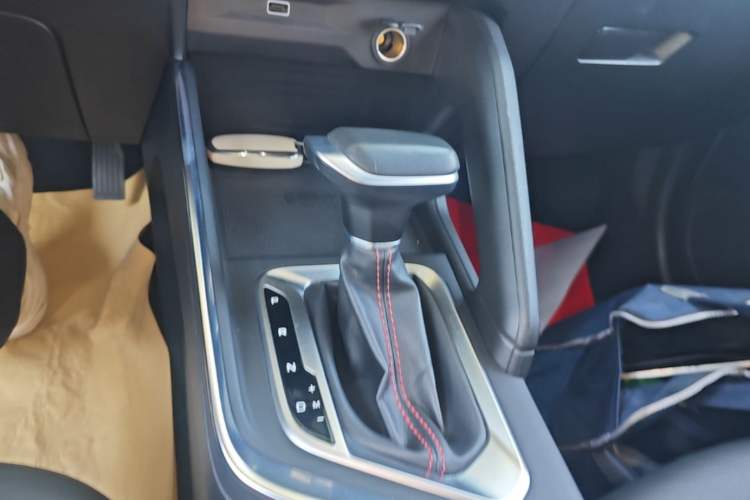 Used Geely Auto Vision X3 2021 PRO 1.5L CVT Deluxe Model Gear Lever