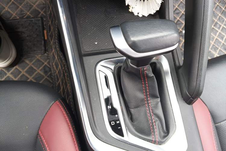 Used Geely Auto Vision X3 2021 PRO 1.5L CVT Deluxe Model Gear Lever