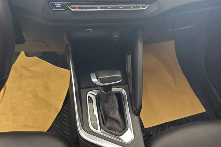 Used Geely Auto Vision X3 2021 PRO 1.5L CVT Deluxe Model Gear Lever