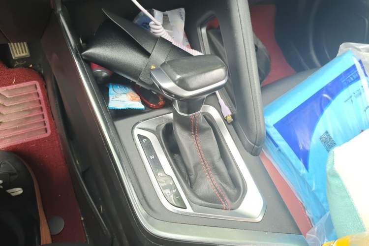 Used Geely Auto Vision X3 2021 PRO 1.5L CVT Deluxe Model Gear Lever