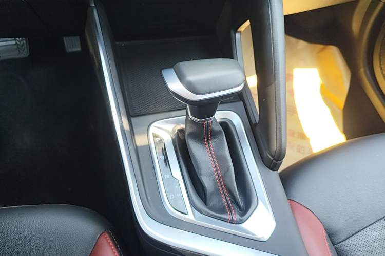 Used Geely Auto Vision X3 2021 PRO 1.5L CVT Deluxe Model Gear Lever