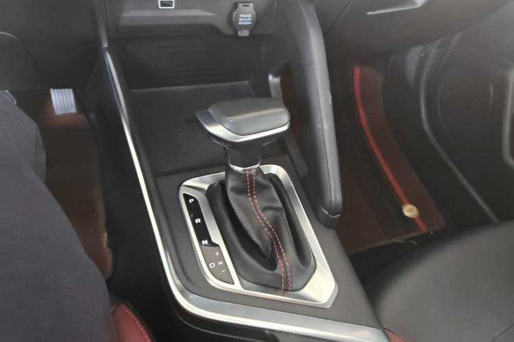 Used Geely Auto Vision X3 2021 PRO 1.5L CVT Deluxe Model Gear Lever