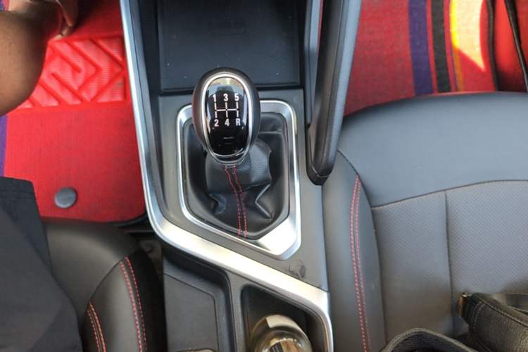 Used Geely Auto Vision X3 2021 PRO 1.5L Manual Elite Model Gear Lever