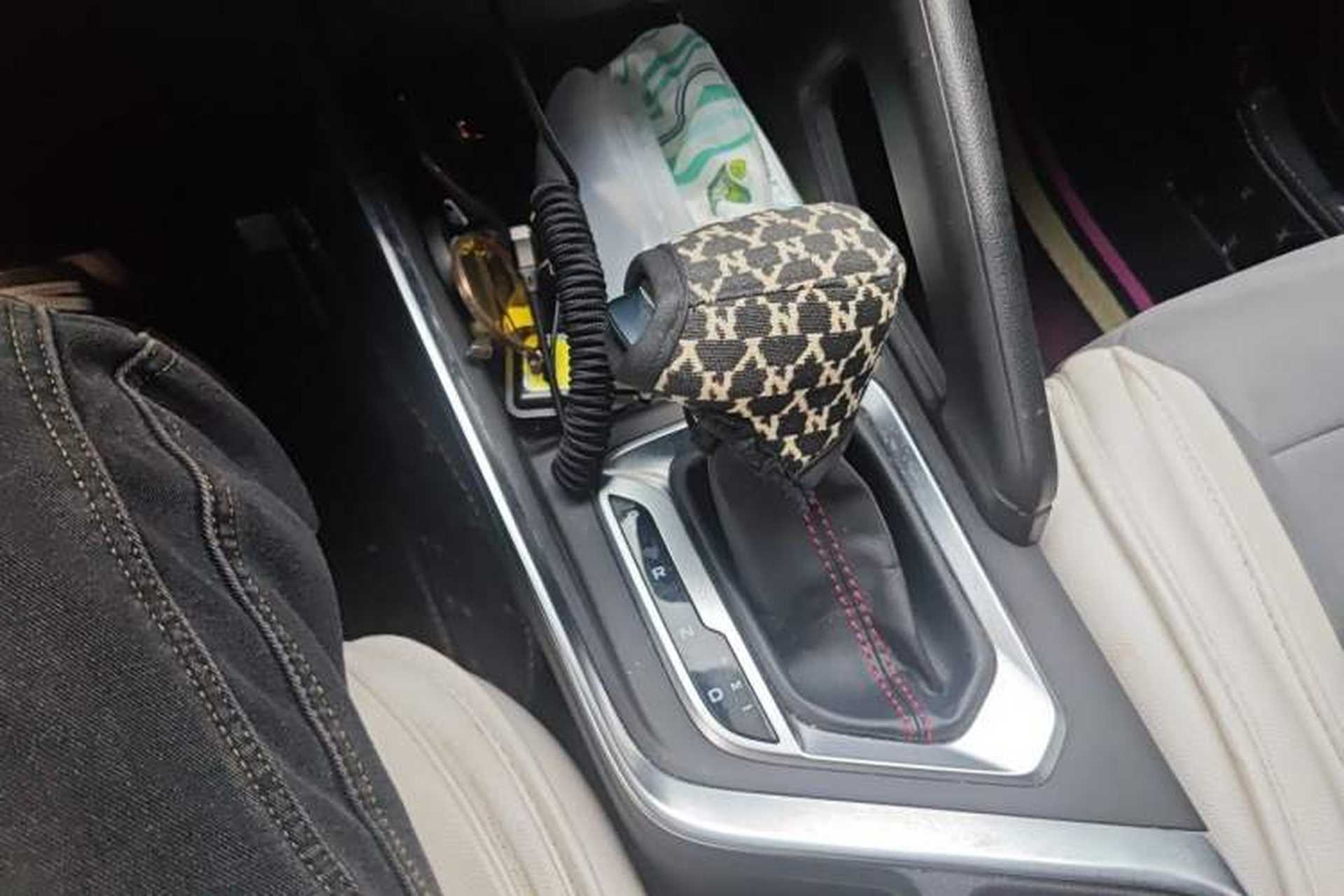 Used Geely Auto Vision X3 2021 PRO 1.5L CVT Deluxe Model Gear Lever