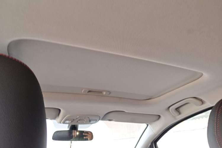 Used Geely Auto Vision X3 2021 PRO 1.5L CVT Deluxe Model Headliner