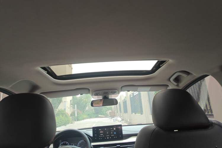 Used Geely Auto Vision X3 2021 PRO 1.5L CVT Deluxe Model Headliner