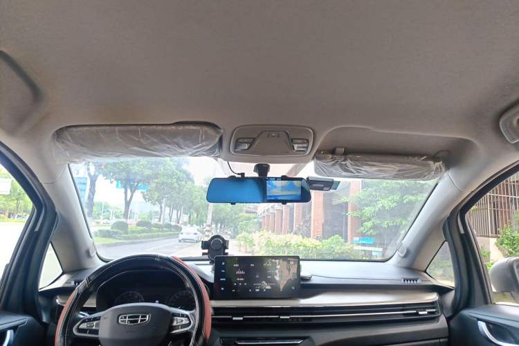 Used Geely Auto Vision X3 2021 PRO 1.5L Manual Elite Model Headliner