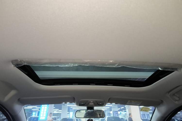Used Geely Auto Vision X3 2021 PRO 1.5L CVT Deluxe Model Headliner