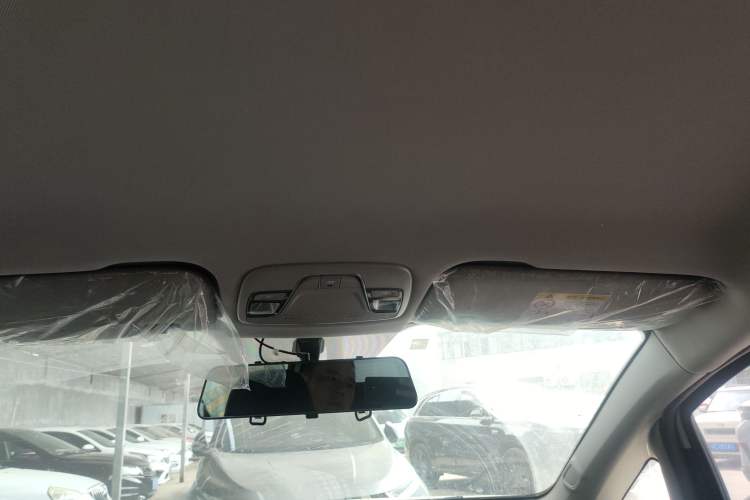 Used Geely Auto Vision X3 2021 PRO 1.5L Manual Elite Model Headliner