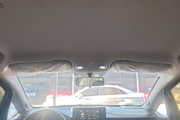 Used Geely Auto Vision X3 2021 PRO 1.5L Manual Elite Model Headliner
