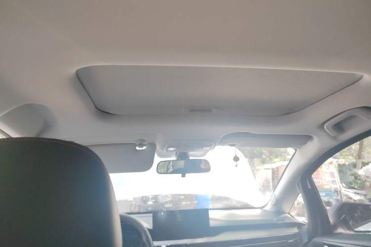 Used Geely Auto Vision X3 2021 PRO 1.5L CVT Deluxe Model Headliner