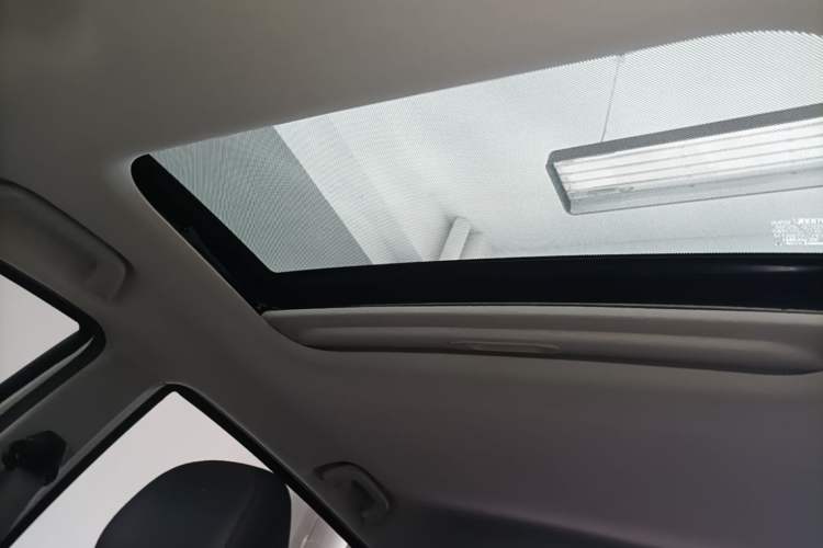 Used Geely Auto Vision X3 2021 PRO 1.5L CVT Deluxe Model Headliner