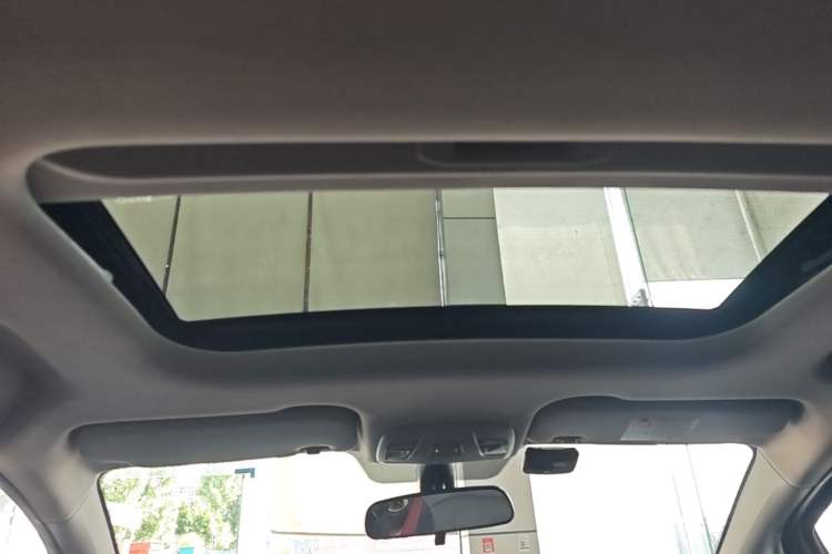 Used Geely Auto Vision X3 2021 PRO 1.5L CVT Deluxe Model Headliner