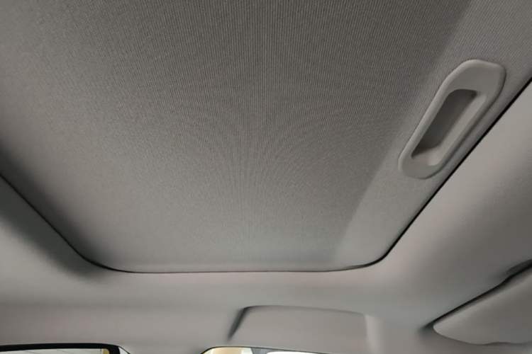 Used Geely Auto Vision X3 2021 PRO 1.5L CVT Deluxe Model Headliner