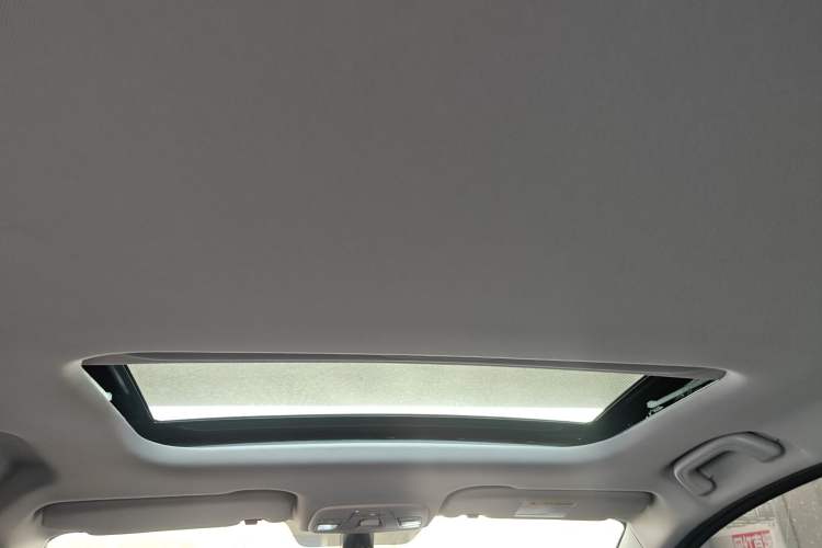 Used Geely Auto Vision X3 2021 PRO 1.5L CVT Deluxe Model Headliner