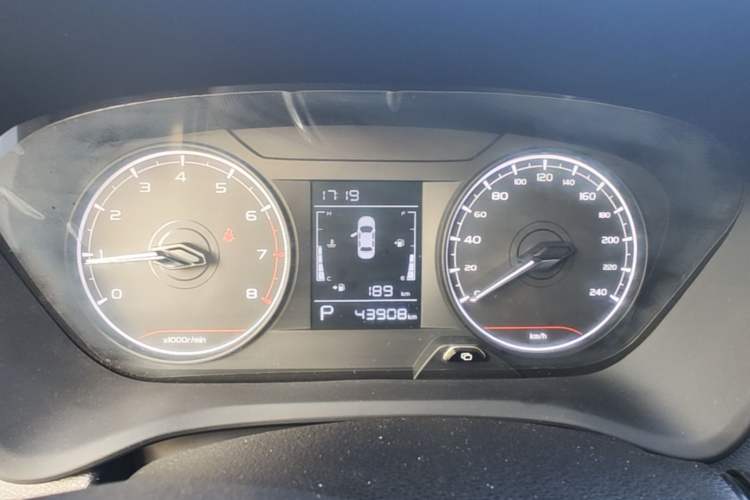 Used Geely Auto Vision X3 2021 PRO 1.5L CVT Deluxe Model Instrument Cluster