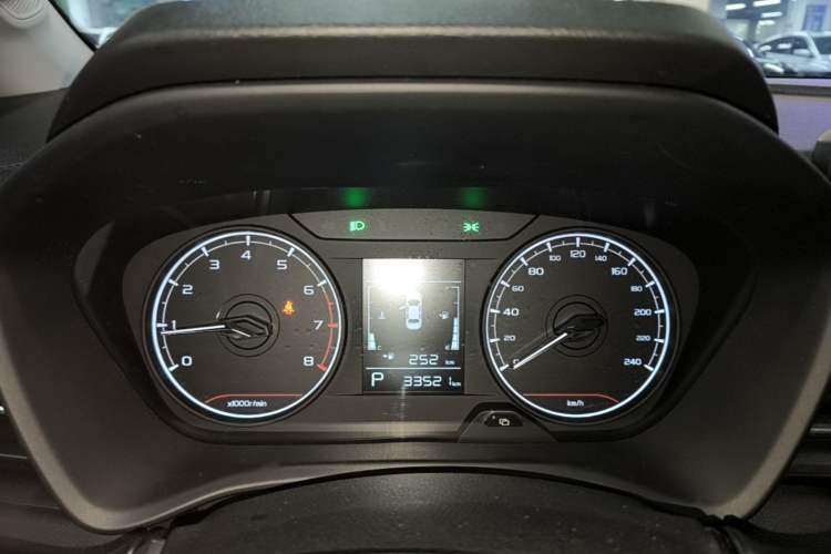 Used Geely Auto Vision X3 2021 PRO 1.5L CVT Deluxe Model Instrument Cluster