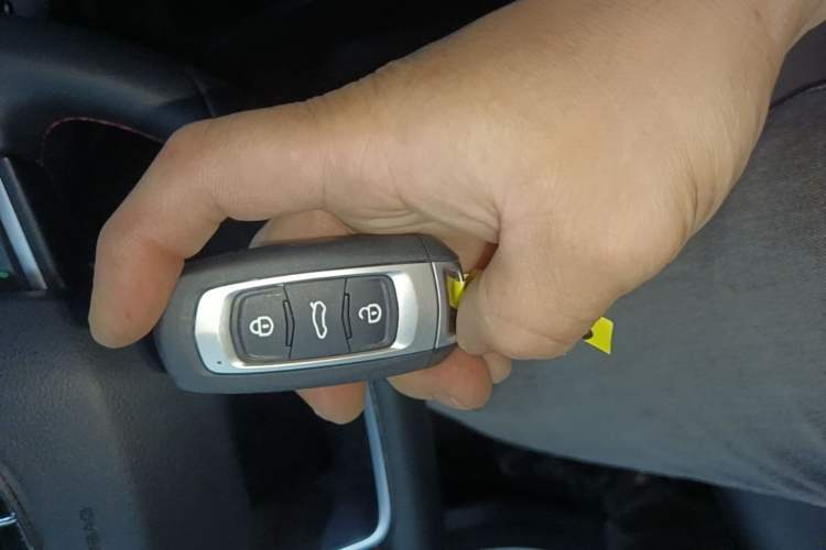 Used Geely Auto Vision X3 2021 PRO 1.5L CVT Deluxe Model Interior 1