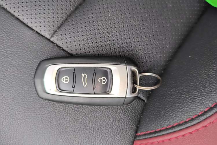 Used Geely Auto Vision X3 2021 PRO 1.5L CVT Deluxe Model Interior 1