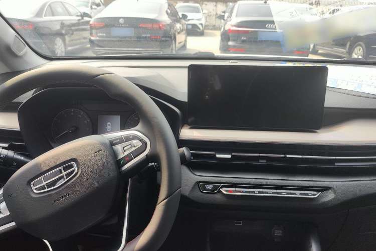 Used Geely Auto Vision X3 2021 PRO 1.5L CVT Deluxe Model Interior 1
